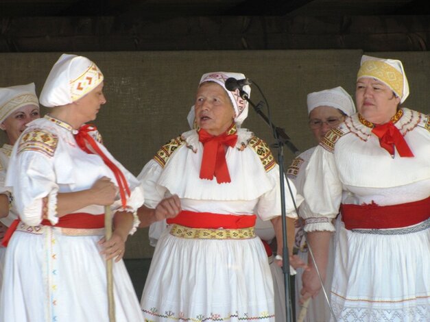 Vystúpenie folklórnej skupiny Košarinka z Temeša